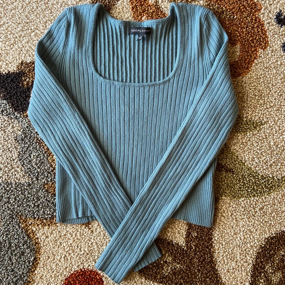 Knit low cut Blue Sweater